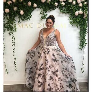 Mac Duggal Size 14W Floral Beaded sleeveless I Illusion Plunge Gown Train